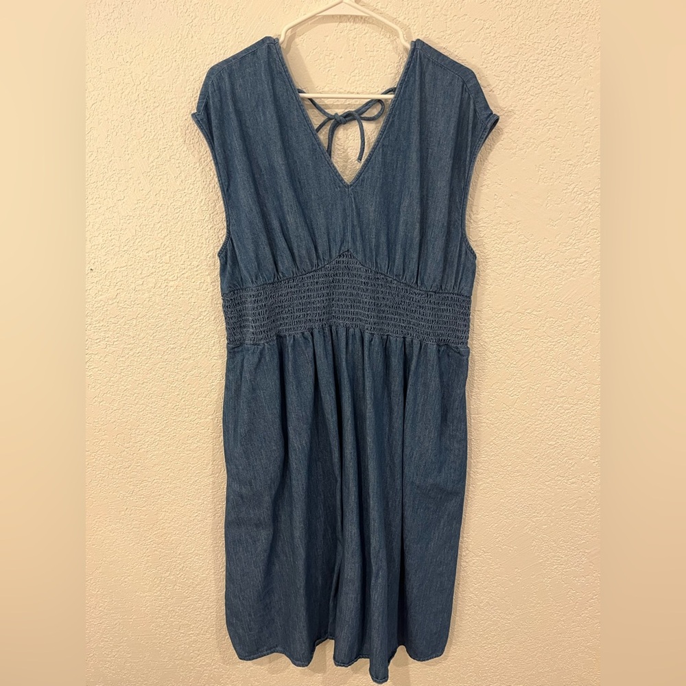 Old Navy Waist Defined Denim Sleeveless Midi Dress